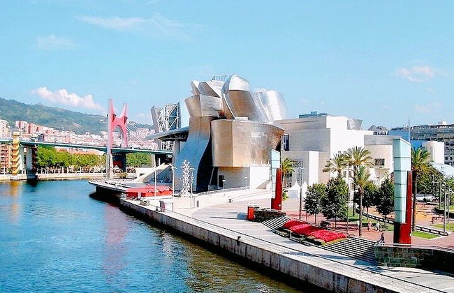 Tour esclusivo CERTAL: Museo GUGGENHEIM + Menu BASCO Bilbao (4 ore) - Foto 1