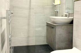 Stunning 1-bedroom annexe flat with own entrance near London - Photo 16