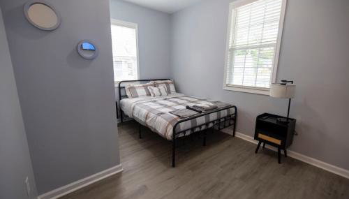 3 Min to Downtown - 10 Min to Elon - Smart TVs - Foto 4