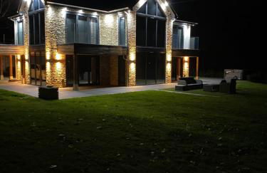 Stunning modern home set in beautiful grounds. - Foto 10