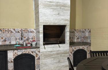 Orla 500 - Casa inteira 15 pessoas - Com Piscina - 500 Metros da Praia - Churrasqueira e muito mais - Foto 5