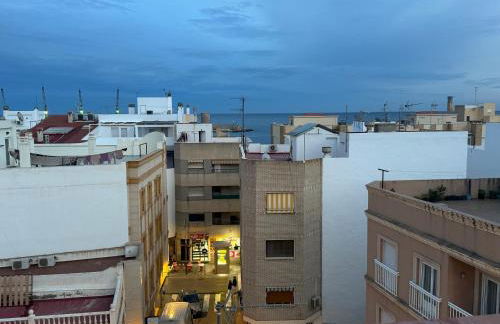 Precioso y luminoso apartamento junto al mar y playa en Garrucha 1B - Foto 7