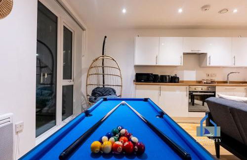 City Condo-Terrace-Gym-Games Room -Free Secure Parking- Manchester - Foto 2