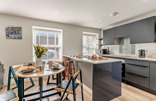 2 Bed in Aberaeron oc-t29116 - Photo 1