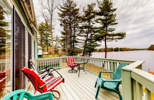 Lady and the Lake - Photo 23