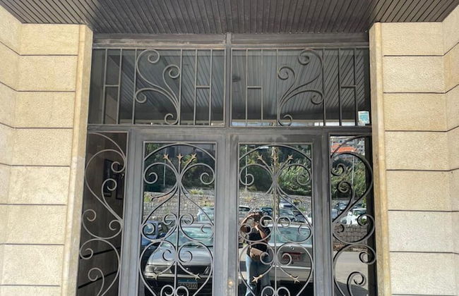 Charming 2-bed Apartment in Dbayeh Near Le Mall - Foto 28