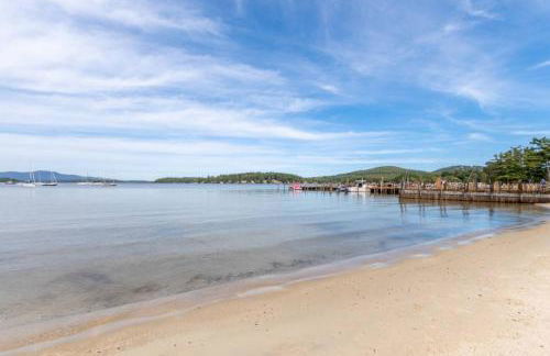 Sunny Shores - Lake days, Pool dips & Concerts - Foto 38