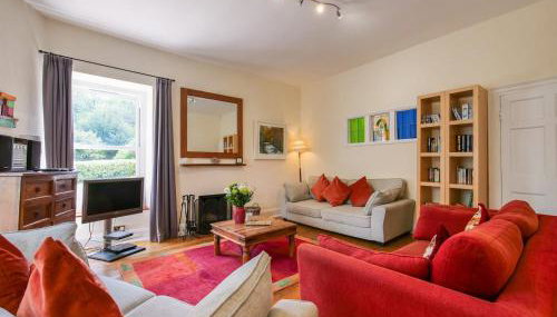 18th-Century Farmhouse with Countryside Views - Foto 2