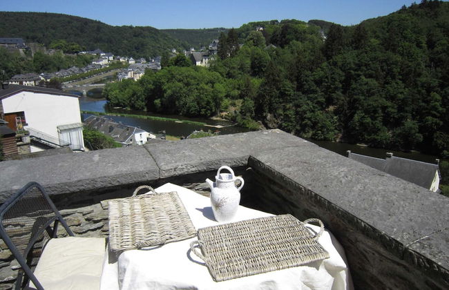 Charming House With Stunning View of the Bouillon Castle - Photo 35