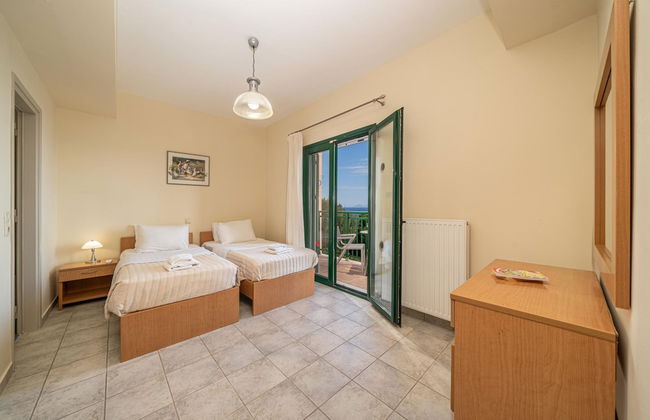 Villa Niki With Swimming Pool - Photo 12