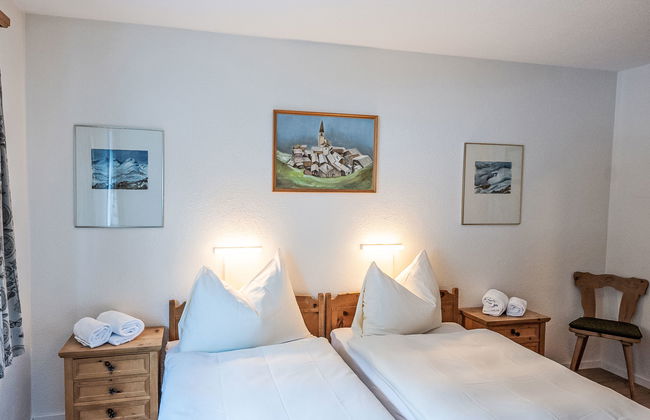 Chesa Islas - Foto 20