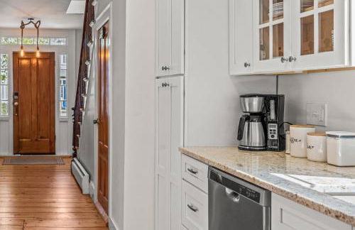 Historic Home, Walk to Seaport and Downtown - Foto 29