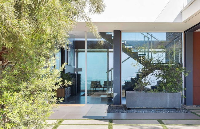 Hollywood Overlook by Avantstay Private Pool + Hot Tub Panoramic Views - Photo 41