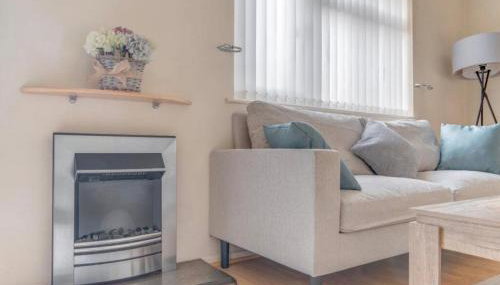 Cosy 3BR Home in Redditch - Sleeps 6 - Foto 2