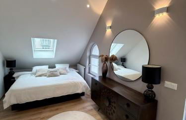 Modern Cocoon Under Roof Parking Close to Tram - Foto 5