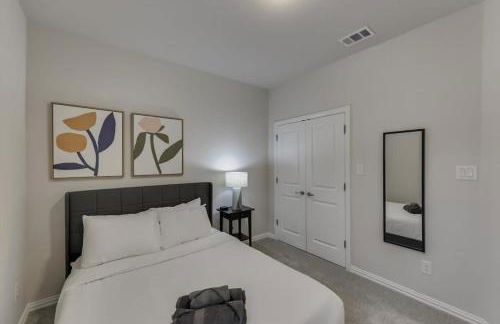 Your Vibrant Dallas Getaway Home - Foto 23