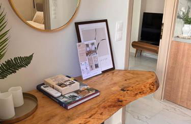 Modh Patras City Centre - Modern Design Oasis - Photo 2