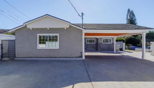 New 5 bed w/hot tub close to Universal sleeps 12 - Foto 5