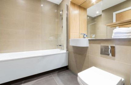 Stylish 2 Bed Near Excel, Canning Town & O2 - Photo 4