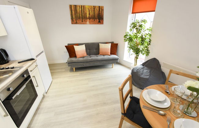 1 bed Apartment Close to Football Grounds - Foto 24