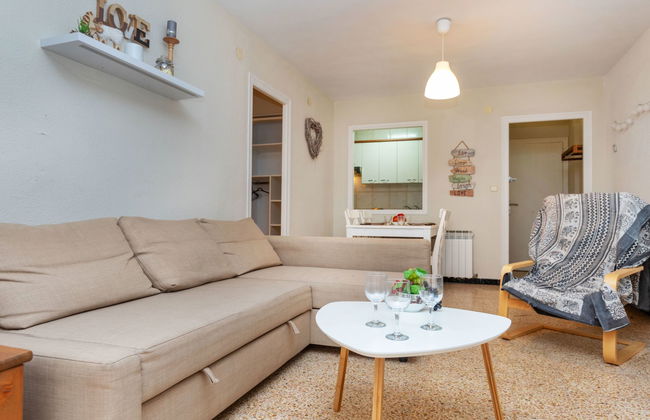 1 bedroom Apartment in Salou with swimming pool and garden - Photo 11