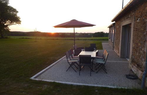 Fermette rénovée spacieuse, calme et lumineuse - Foto 3