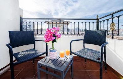 Casa Mario, La Zenia Boulevard area,fantastic 2 bedrooms, 2 bathrooms house with communal swimming pool and barbecue - Photo 12