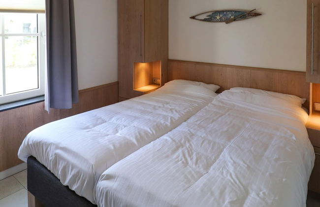 Luxury Villa with Sauna & Hot Tub at Lake - Foto 6