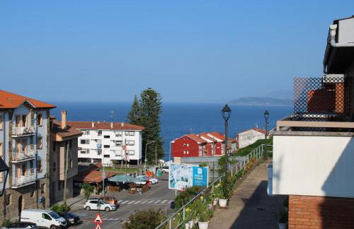 VIVIENDA VACACIONAL "EL CANXILÓN" Situada en Lastres - Zona Oriente de ASTURIAS - Casa independiente - Terraza con vistas al mar a 800 m de la playa - Foto 14
