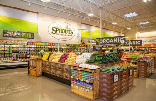 3BR Mountain Retreat with 2 Executive Suites & Scenic Views Sleeps 6 - Photo 44