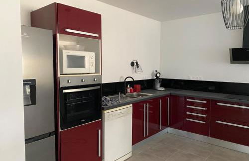 Renovated house l Garden l Private parking - Photo 8