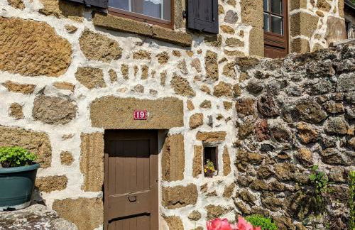 Évasion au cœur de Polignac : Charme et confort à deux pas du Puy-en-Velay - FR-1-582-382 - Foto 27