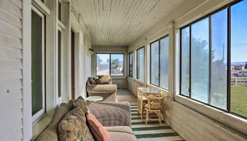 Wyoming Farmhouse Retreat! 10 Mi to Bighorn Canyon - Foto 2