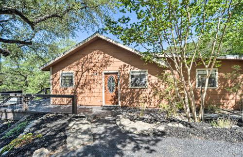 Canyon Lake Hideaway with Fire Pit and Yard! - Foto 42