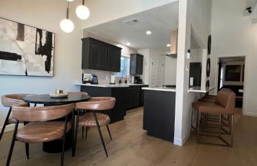 Midland Luxe, Pool, Fire Pit, Workspace, Pool Table - Foto 33