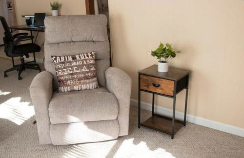 All Seasons Fully Furnished Home - Foto 15