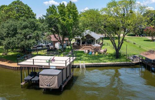 Lakeview Oasis with Patio, Dock & Black-stone Griddle - Foto 1