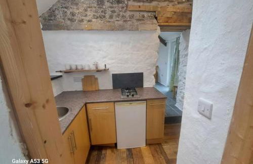 the anchor light - Photo 13