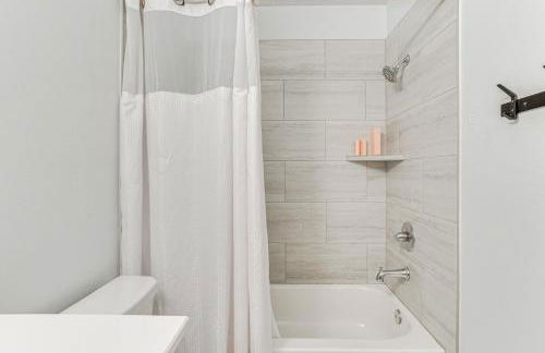 Stylish OKC Farmhouse with Garden - Close to OU - Foto 23