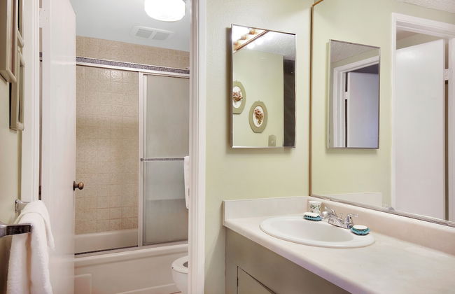 Castle at Moloka'i Shores - Photo 17