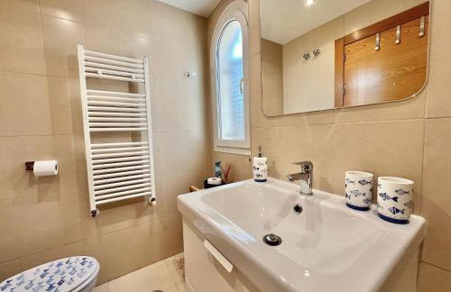 Stunning front line apartment with golf and mountains view - Foto 24