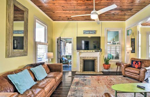 Walk to Beach! Group-Friendly Galveston Hideaway - Foto 6