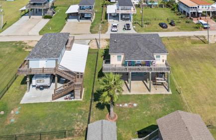 Welcome To Sarenity a 3Bd 2Bth home in Crystal Beach, Tx - Foto 8