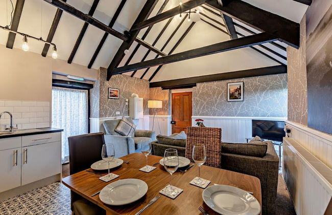 Dale View Cottages - Photo 20