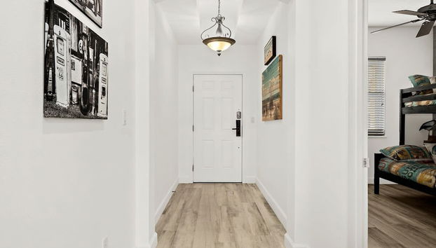 New Luxury Ocean Front 3 Bedroom 2 Bath Condo Sleeps 8 Cinnamon Beach Resort - Foto 4, Habitación