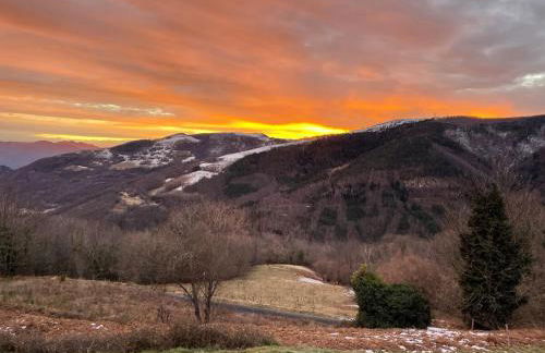 Total Peace and quiet on the top of the mountain, - Foto 36