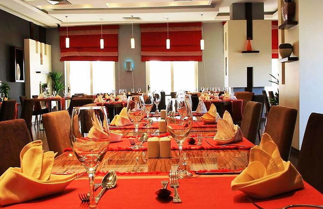 Magnum Hotel & Suites West Bay - Foto 31