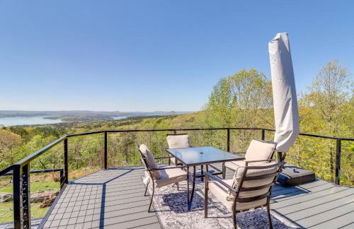 Charming Edgemont Home with Deck and Lake Views! - Foto 1