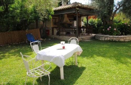 Villa Dimitra Nikiana - Photo 41