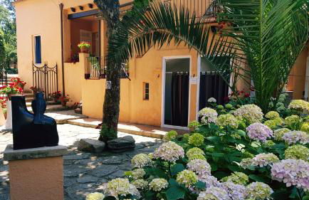 Casa con jardín a 30 metros de la playa. VC. - Foto 37